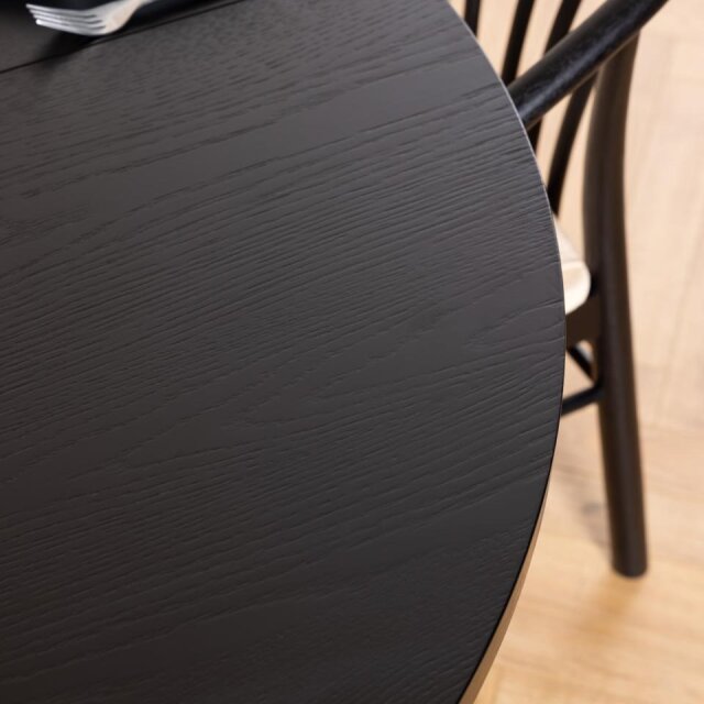 Produljivi stol A-Line Black, s produljivim pločama