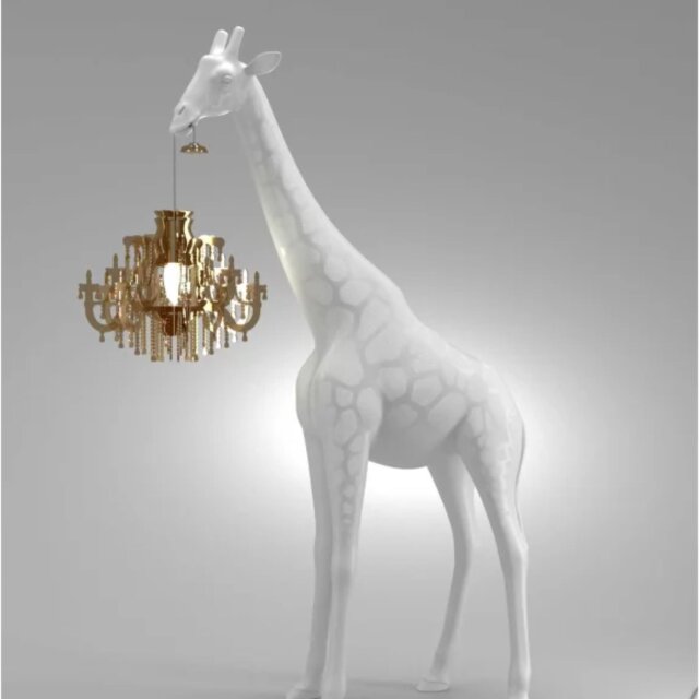 Giraffe in Love XS White