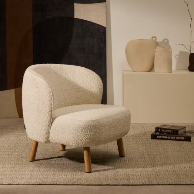 Fotelja Ulit White Boucle Wood Natural Finish