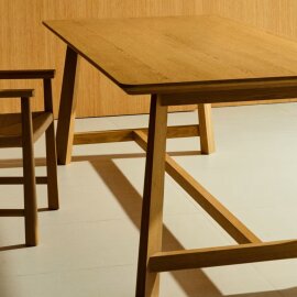 Blagovaonski stol Idun Veneer Oak Wood