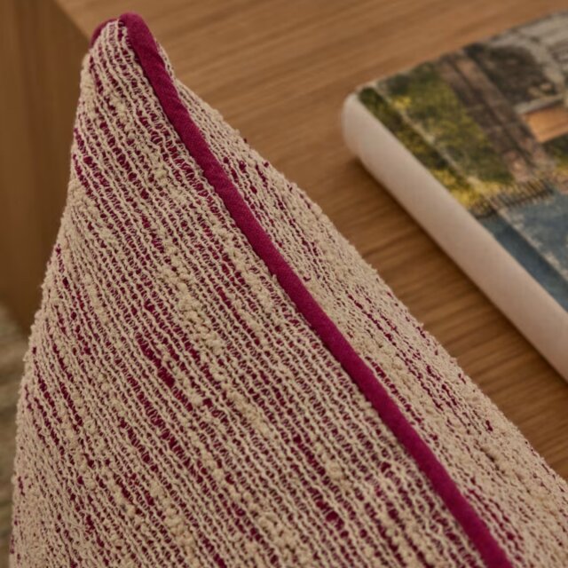 Jastučnica Brisella Pink Jacquard