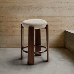 Barska stolica Granit Beige Chenille/Walnut